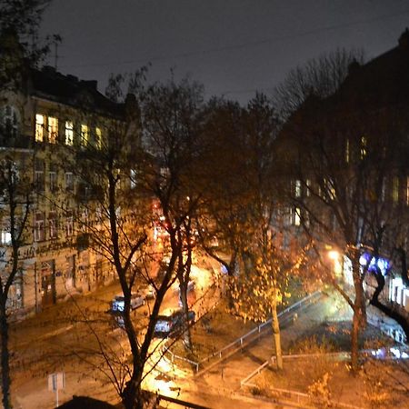 Lux Apartament На Левицького Liov Exterior foto