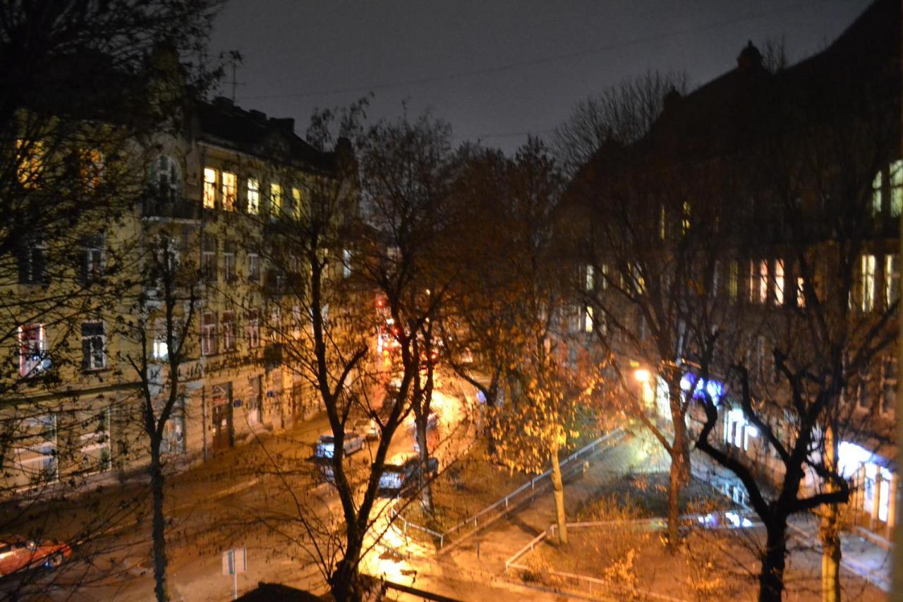 Lux Apartament На Левицького Liov Exterior foto